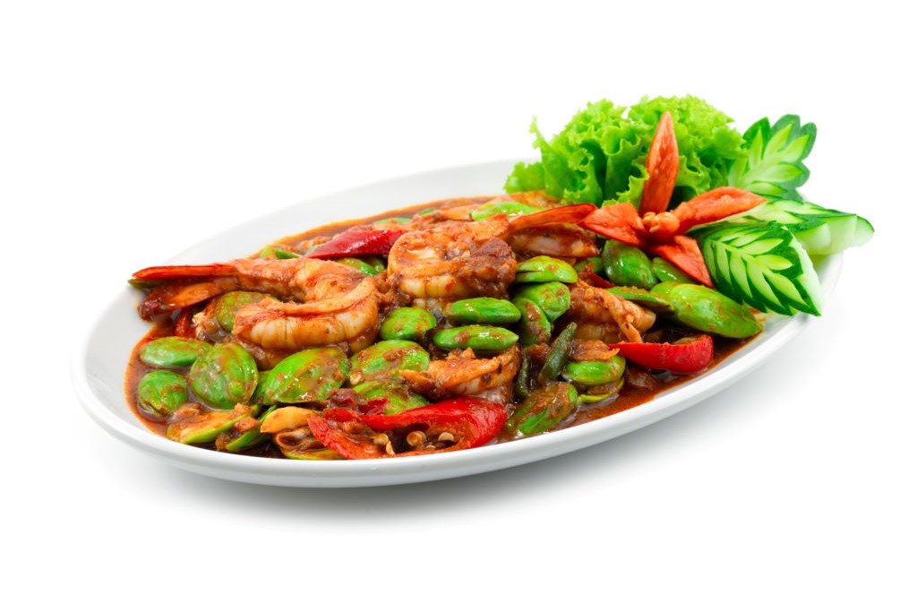 Stir-fried shrimp and sator beans with shrimp paste.