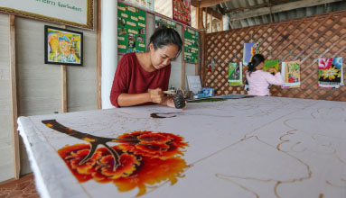 Learn Batik painting.